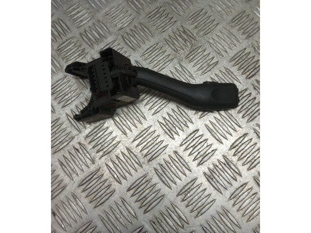 Ручка стеклоочистителей 4B0953503G   Volkswagen PASSAT B5.5