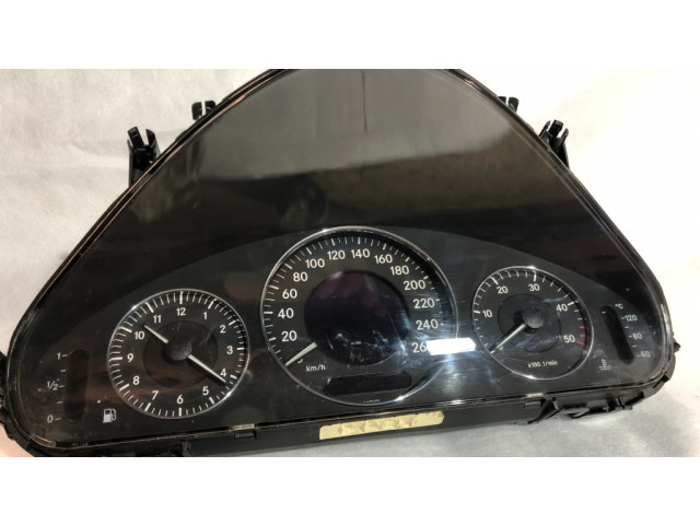 Přístrojová deska Mercedes-Benz E W211 2004 A2115405611