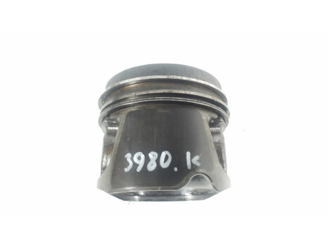 Píst A6420300717 Mercedes-Benz C W204 pro naftový motor 3.0 OM 642.961