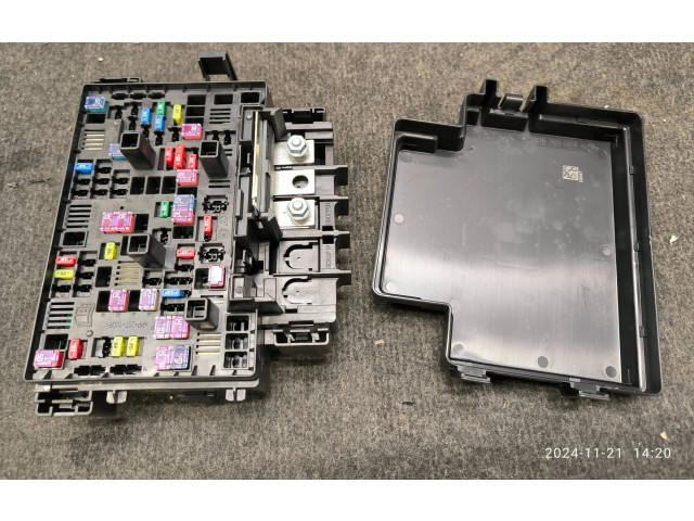 Блок предохранителей 68460093AC, 099300232A6   Jeep Grand Cherokee WL    