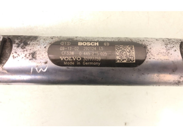 Топливная рампа 30777759, 0445215025   Volvo V70   для двигателя D5204T3