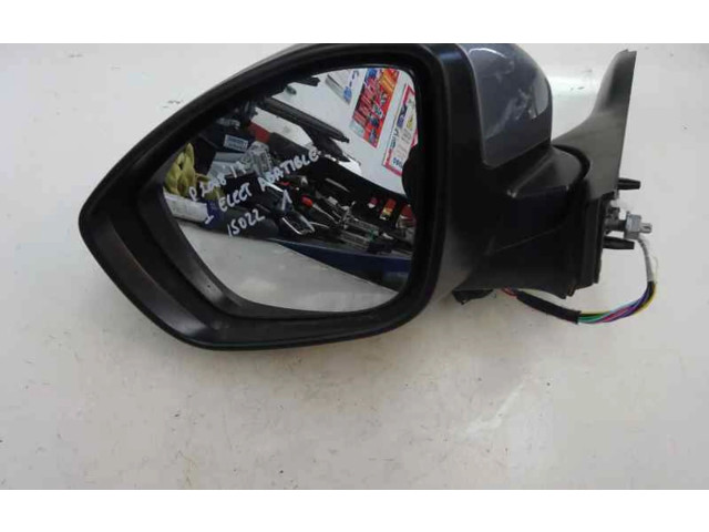 Зеркало электрическое Peugeot 2008 I 2013 - 2019 года