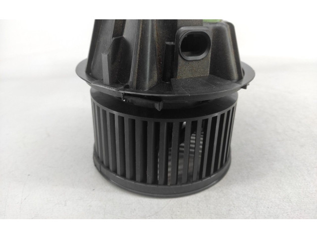 Вентилятор печки Dacia Sandero