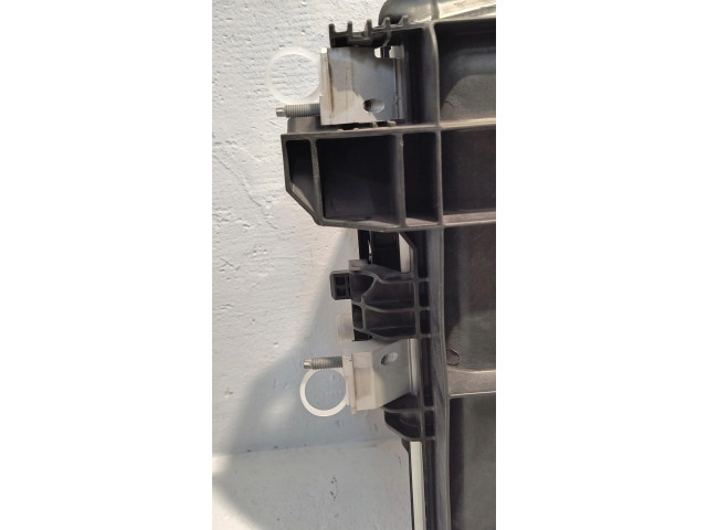 Комплект радиатора 1076732-00-H Tesla Model 3