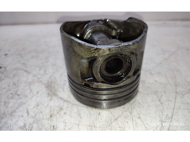 Поршень 4D56 Mitsubishi L200