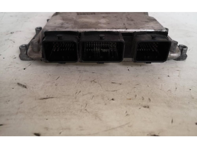 Блок управления двигателя 0281011779 Citroen C8