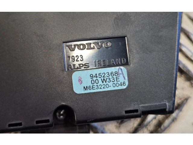 Блок управления климат-контролем 9452368, 00W33E   Volvo V70