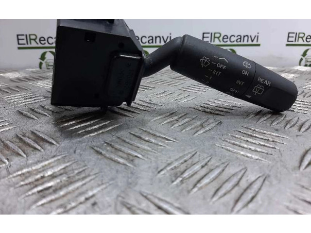 Ручка стеклоочистителей    Mazda 3 I