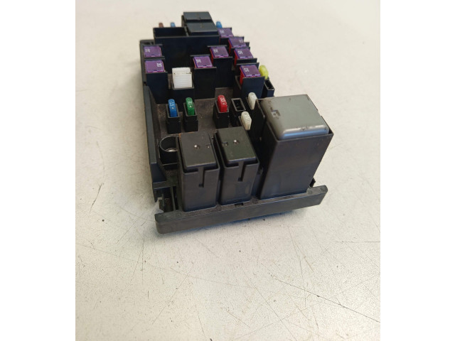 Блок предохранителей 82241SC020   Subaru Forester SH    