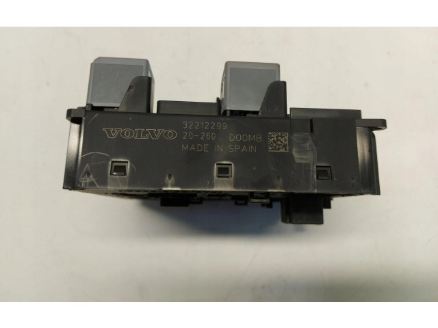 Pojistková skříňka 32212299 Volvo XC60 2021