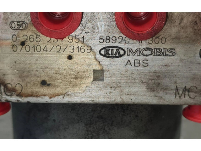 Блок АБС 589201H300 KIA Ceed 2006 - 2012 года