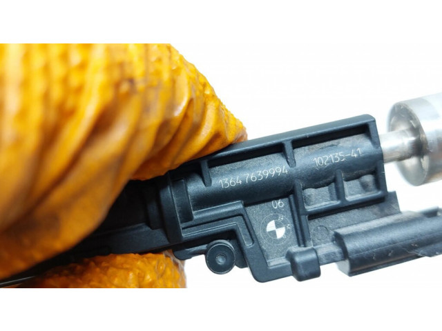 Vstřikovač 0261500533, 13647639994 BMW 7 F01 F02 F03 F04 pro benzínový motor 4.4