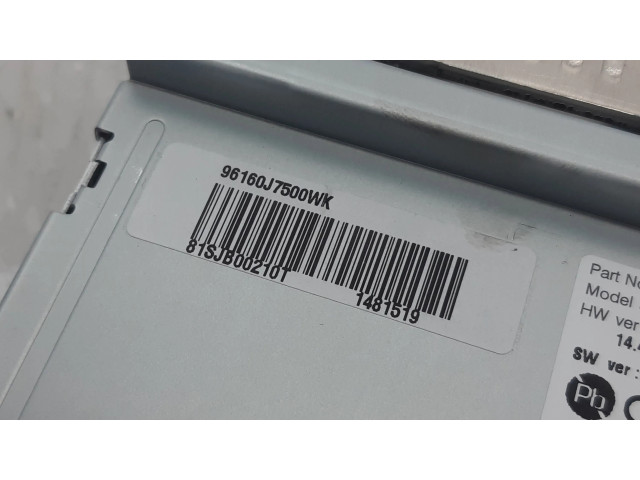 Радио/ проигрыватель CD/DVD / навигация