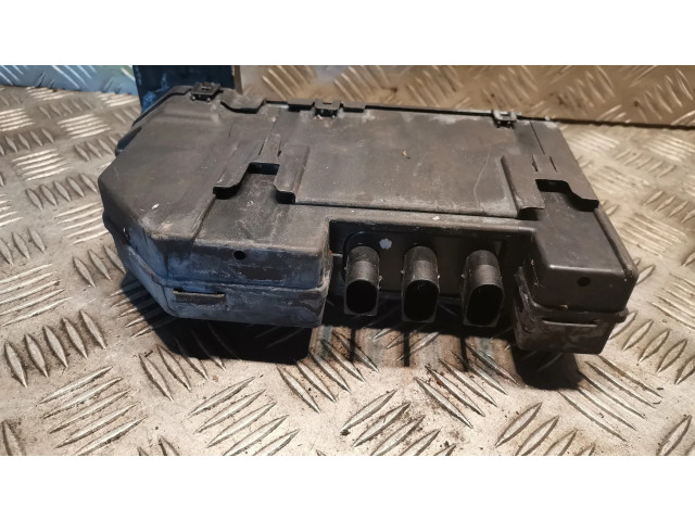 Pojistková skříňka Mercede-Benz S W221 2008