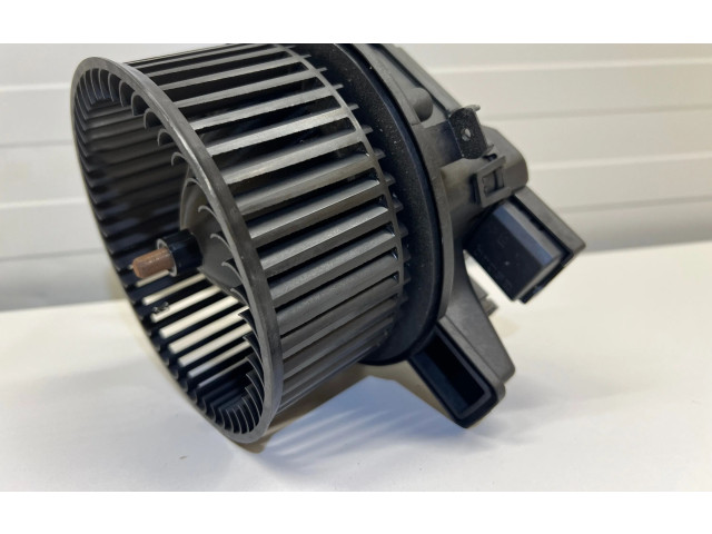 Вентилятор печки 4M2820021 Audi A4 Allroad B9