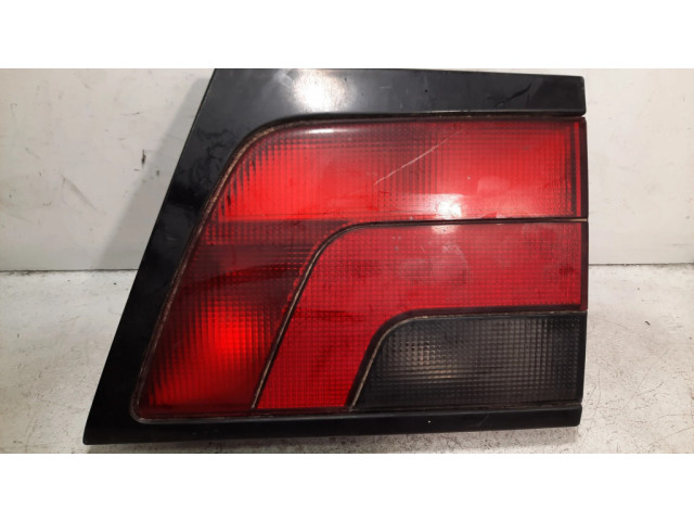 Задний фонарь правый 45102 Peugeot 806