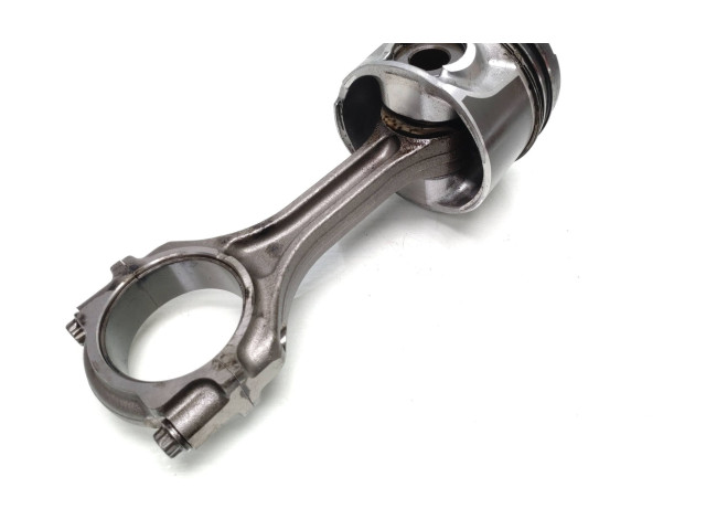 Поршень с шатуном 4N14 Mitsubishi Outlander