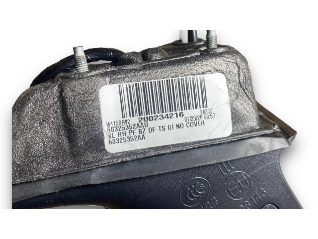 Зеркало электрическое Jeep Grand Cherokee 2010-2021 года