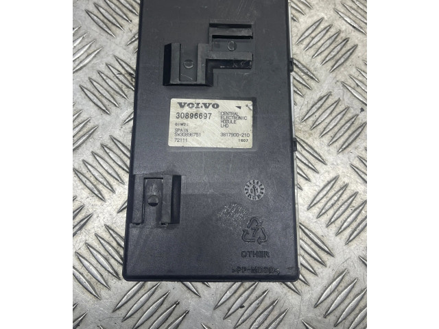 Блок комфорта SW30896751, 3817900210 Volvo S40, V40
