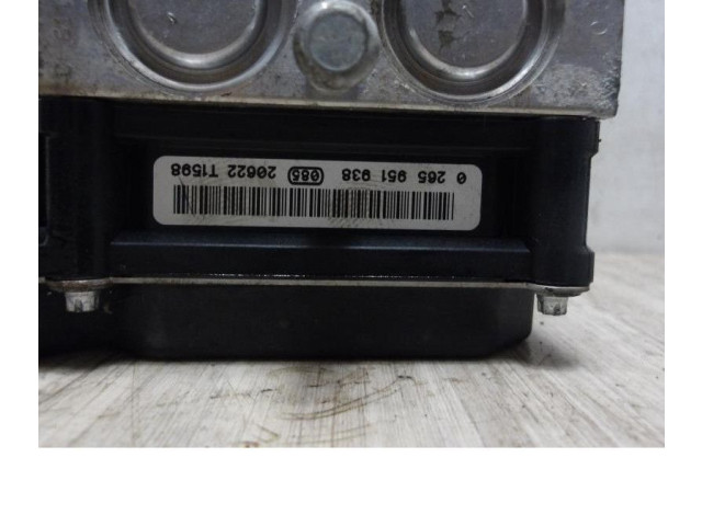 Блок АБС 8201288243, 8201288243   Dacia  Duster  2010 - 2017 года