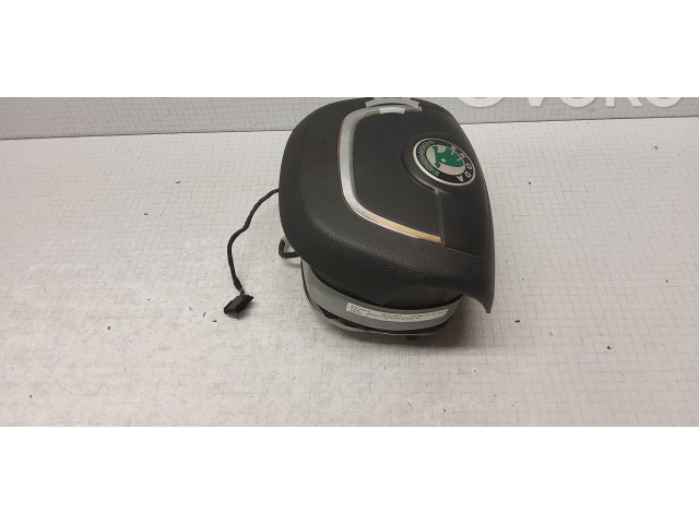 Подушка безопасности водителя 1Z0880201AK, 4F0972571B Skoda Octavia Mk2 (1Z)