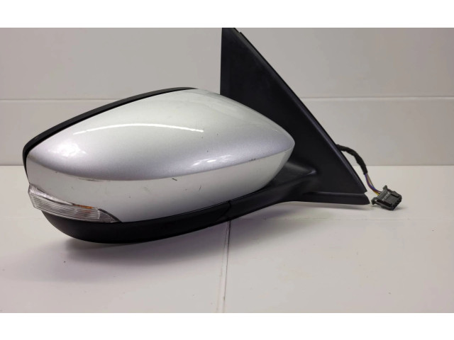 Зеркало электрическое Skoda Fabia Mk3 (NJ) 2015 - 2021 года