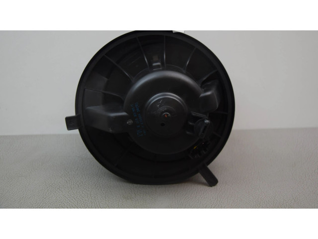 Вентилятор печки 1K1819015E Volkswagen Caddy