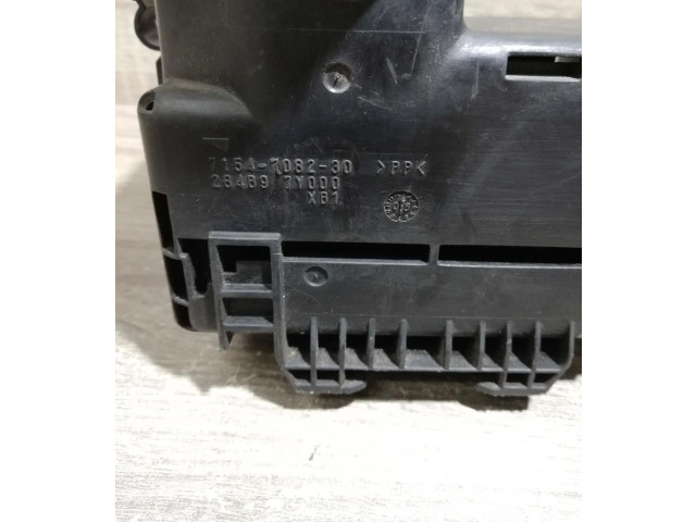 Pojistková skříňka 7154708230, 284B97Y000 Nissan Murano Z50 2002