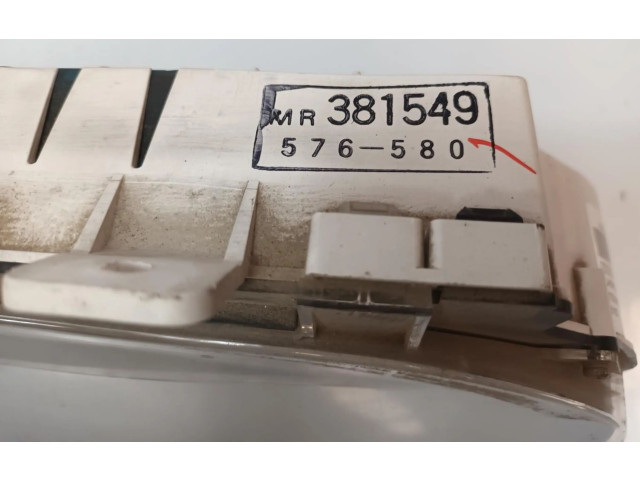 Панель приборов MR381549 Mitsubishi Space Wagon