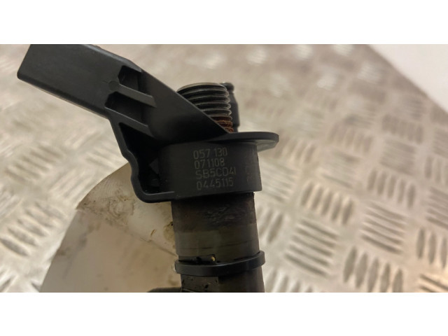 Vstřikovač 057130277AG Audi A5 8T 8F pro naftový motor 3.0