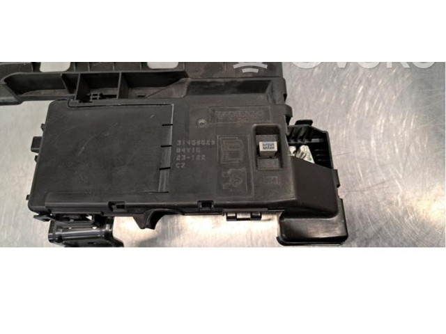 Блок предохранителей  31450529   Volvo XC90    