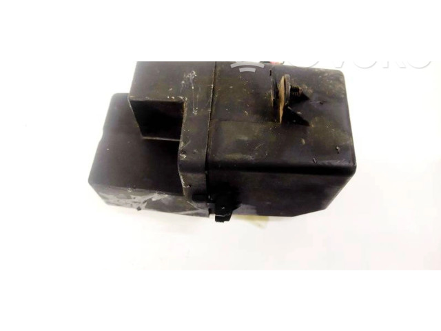 Блок предохранителей 1J0941389B, 1J0941389B Volkswagen Golf IV