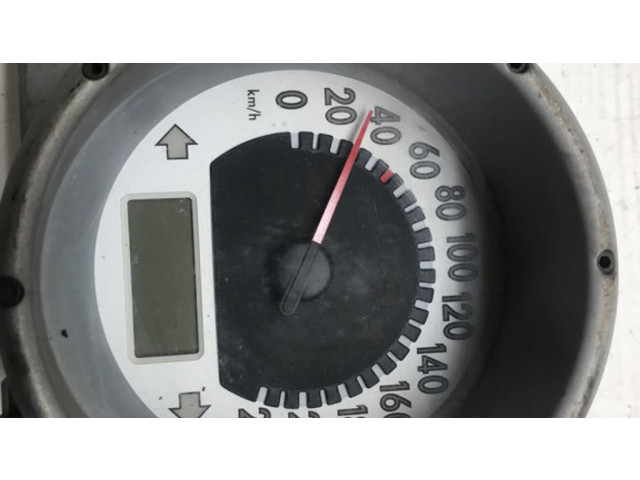 Панель приборов 5220301800, 1036025070   Volkswagen Lupo       