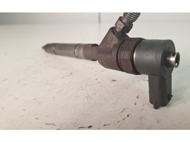 Форсунка 338002A400    Hyundai Getz  D4FA 