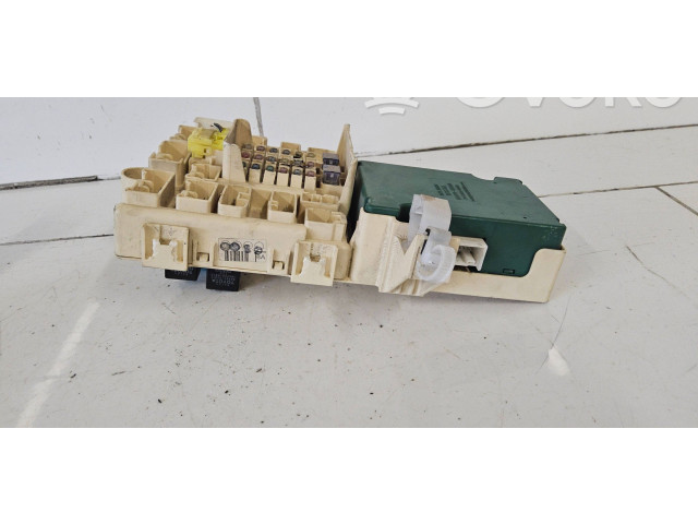 Блок управления 8922153030, 2440000060   Lexus IS 200-300