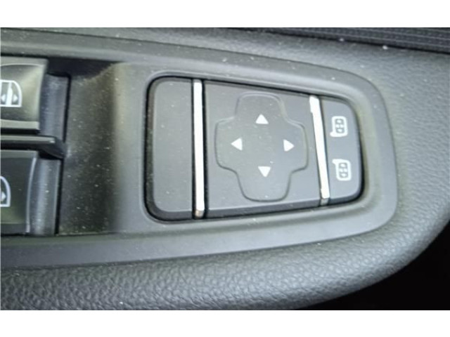 Зеркало электрическое        Renault Clio II  2001 - 2005 года   