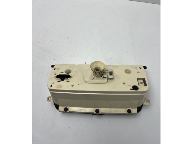 Панель приборов 5220032310   Volkswagen PASSAT B4       