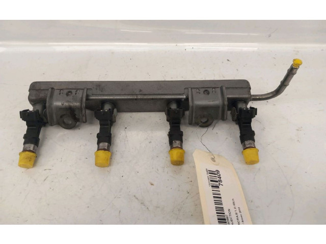 Vstřikovací lišta 17520AX01A, 17520AX01A Nissan Micra C+C CR12DE