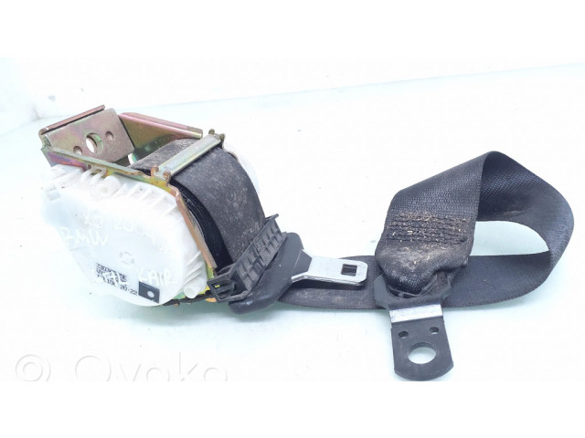 Задний ремень безопасности