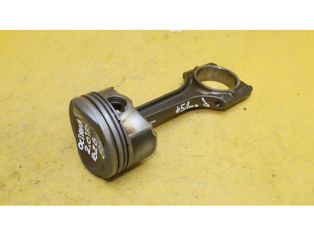 Поршень с шатуном Skoda Octavia Mk2 (1Z)