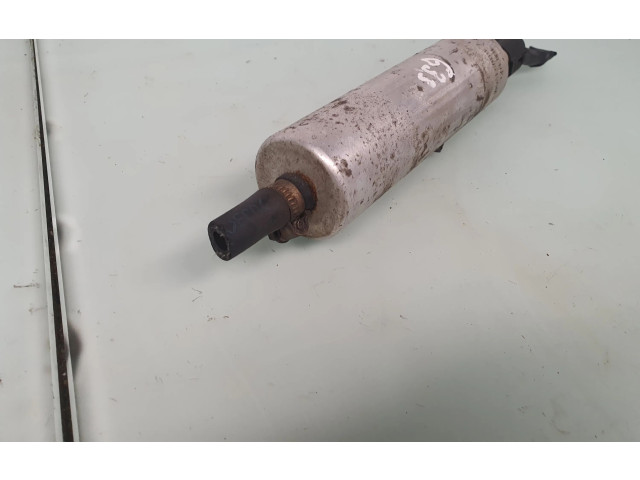 Vstřikovací lišta 7165590, 16117165590 BMW 5 E39 256D1