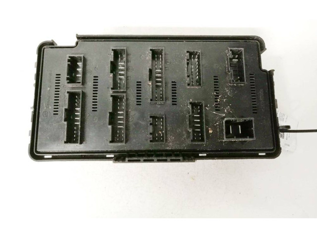 Блок предохранителей 8441006020, 84410-06020 SsangYong Rexton