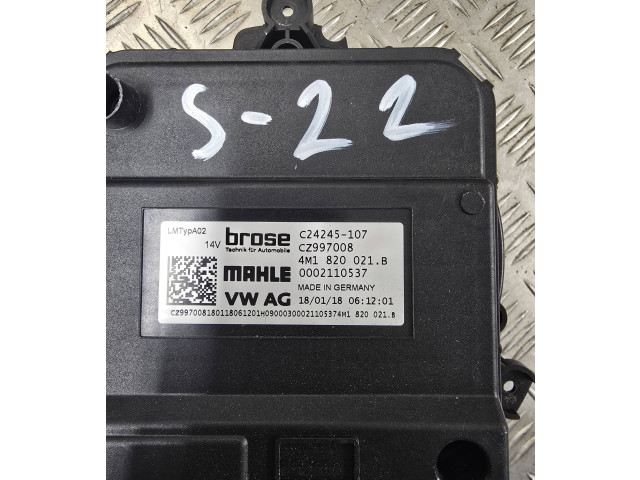 Вентилятор печки    4M1820021B   Audi A7 S7 4K8