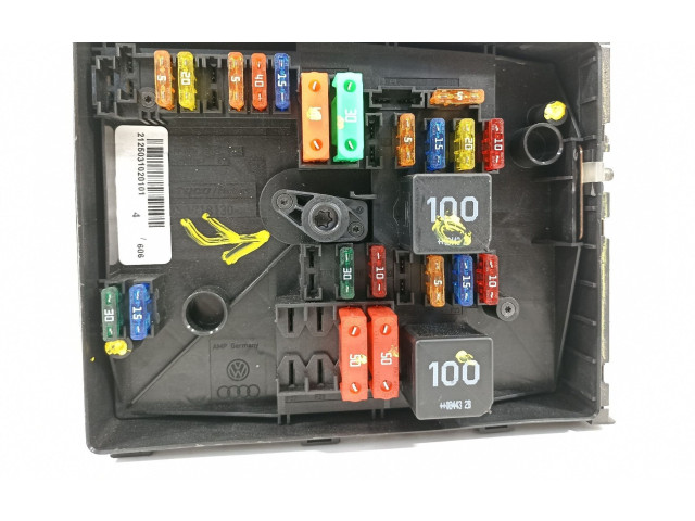 Модуль управления BSM 1K0937125C    Volkswagen Golf SportWagen  CAXA 