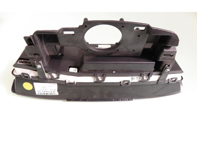 Přístrojová deska Nissan Quest 2004 VPX41F10A855A, VPX41F10B885AB