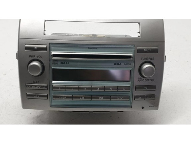 Радио/ проигрыватель CD/DVD / навигация