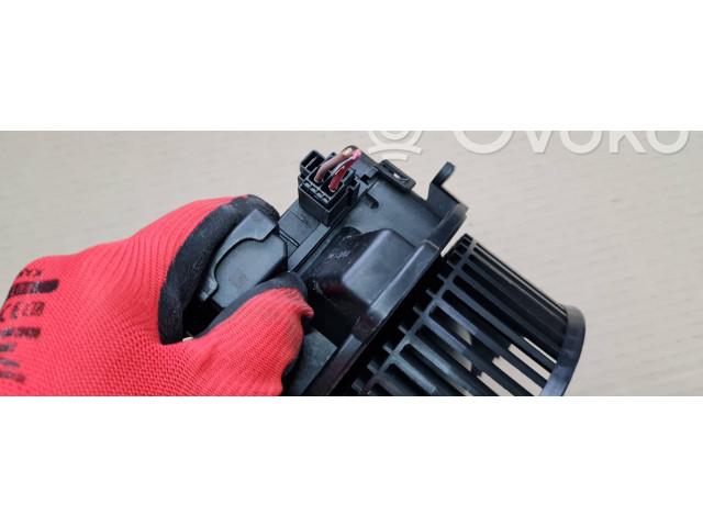 Вентилятор печки Audi A4 S4 B5 8D