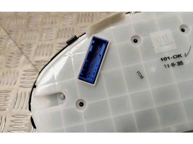 Панель приборов 13420513, 600775881   Opel Meriva B       