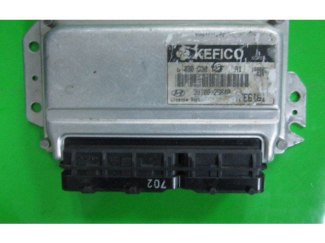 Блок управления двигателем Блок управления 39106-26640, 9030930702F   Hyundai Getz