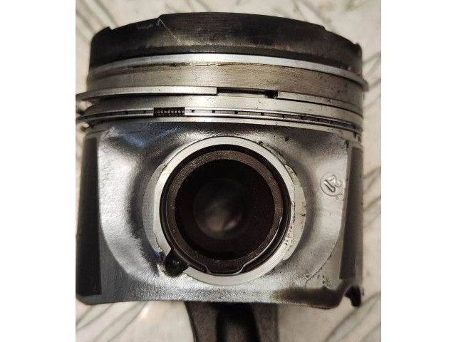  Поршень с шатуном D5244t17 81l123  Volvo XC60  